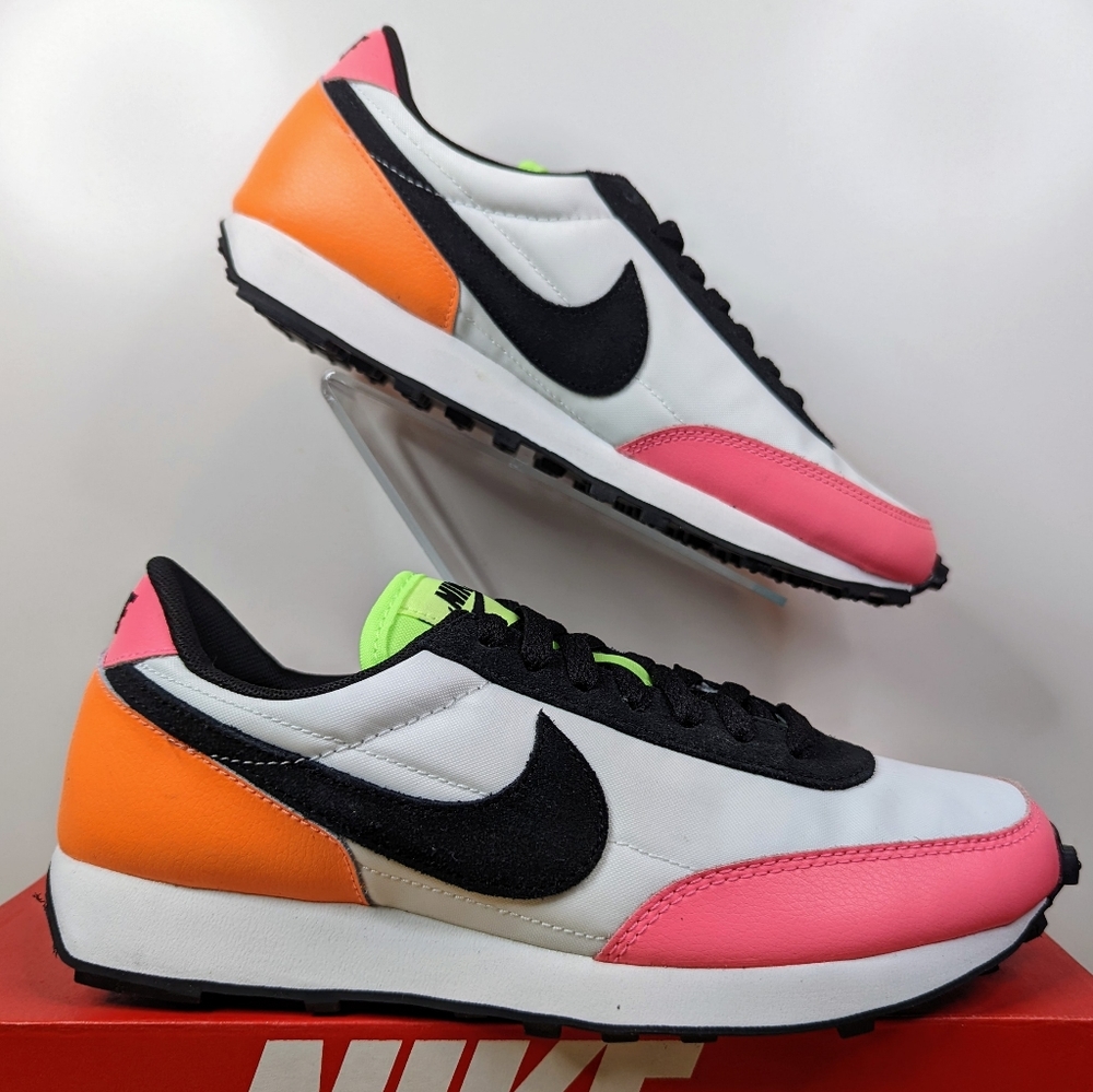 New With Box! Nike Women's Daybreak Shoes White/Black/Atomic Orange DJ5996-100